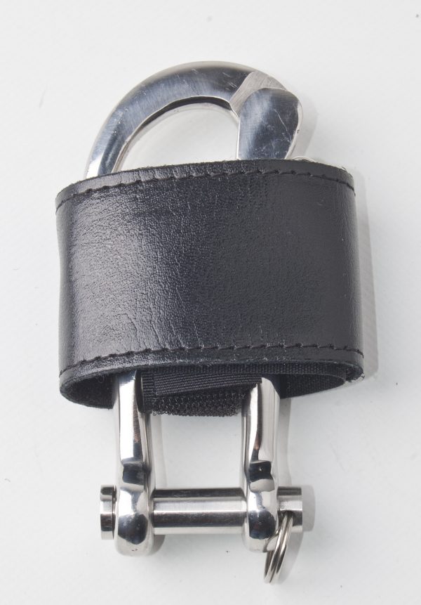 Quick release shackle covers