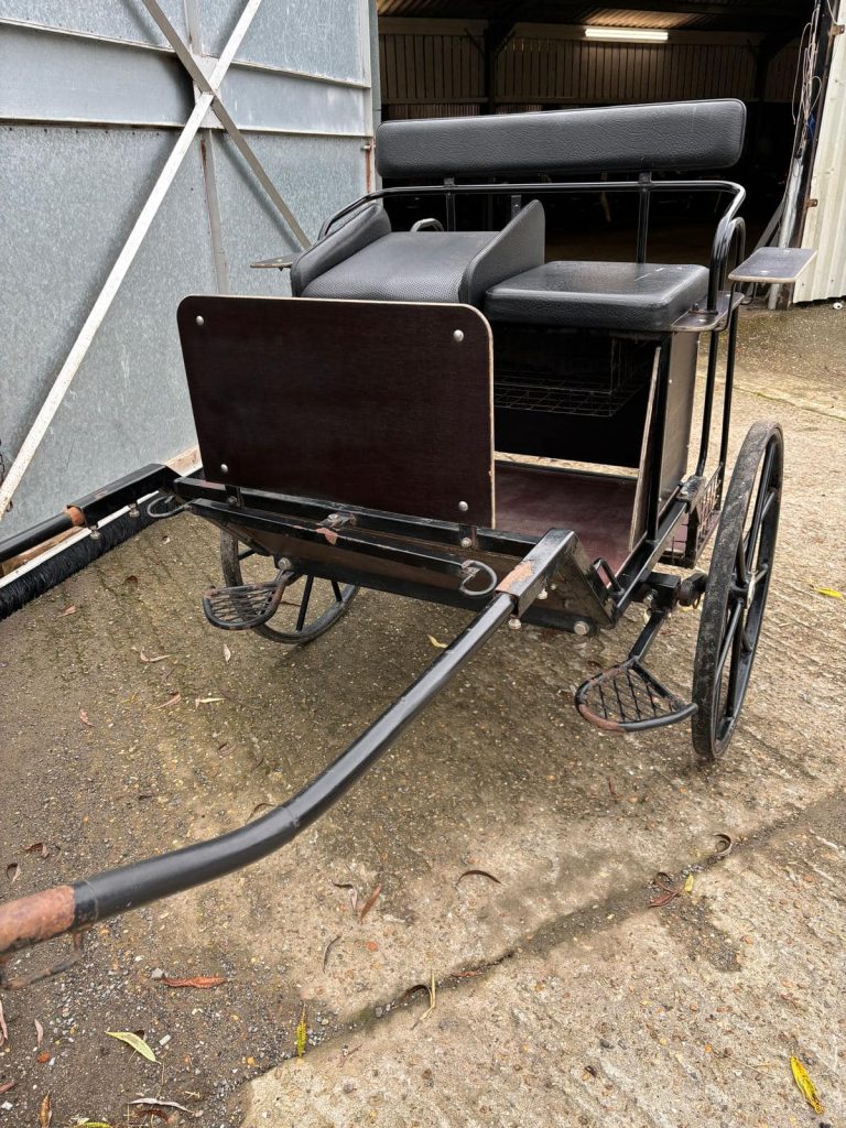 460849505_1115907523596393_6437256539896196354_n-768x1024 Used Bellcrown 2 Wheeler