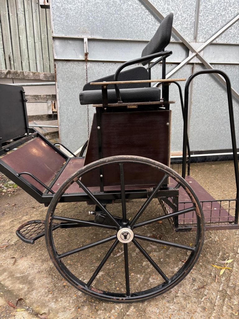 460850774_1115907236929755_8204067928971268728_n-768x1024 Used Bellcrown 2 Wheeler
