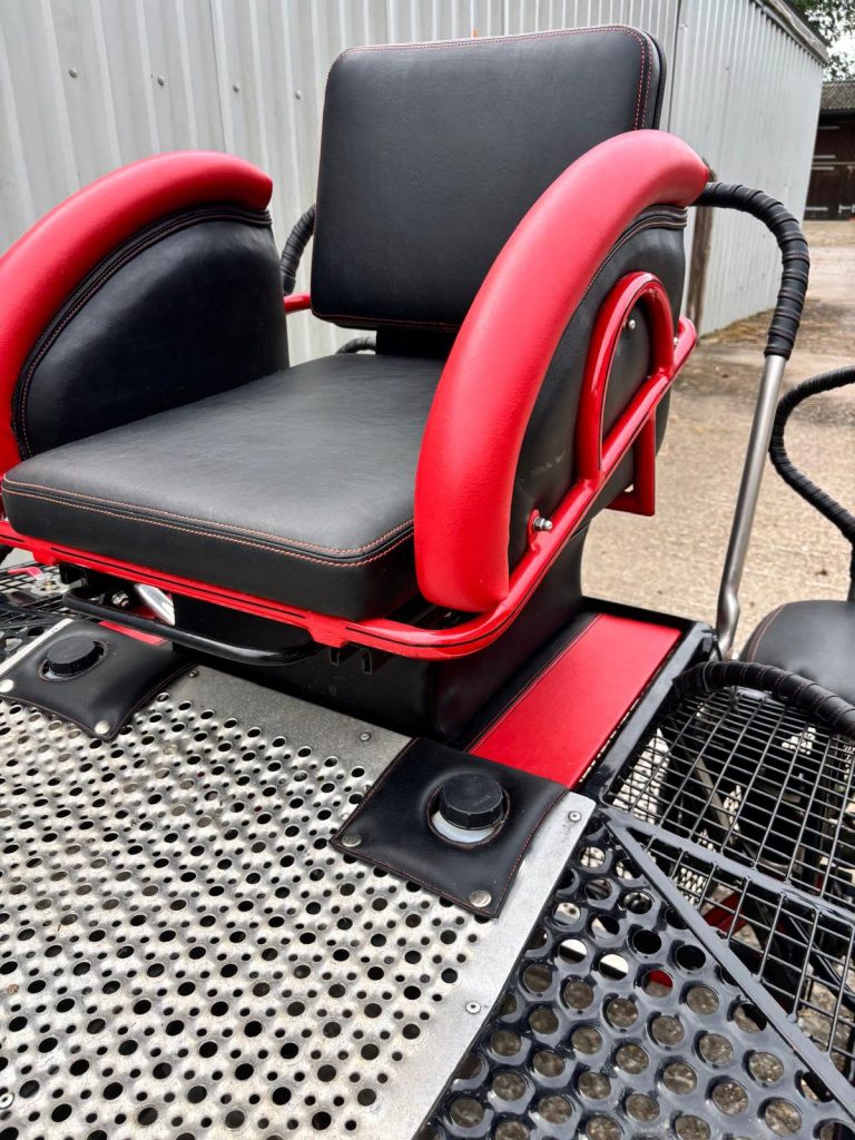 528728657_1383613843492425_7333342443706163028_n-768x1024 HARTLAND TIGER SUPER QUICK PONY PAIR CARRIAGE