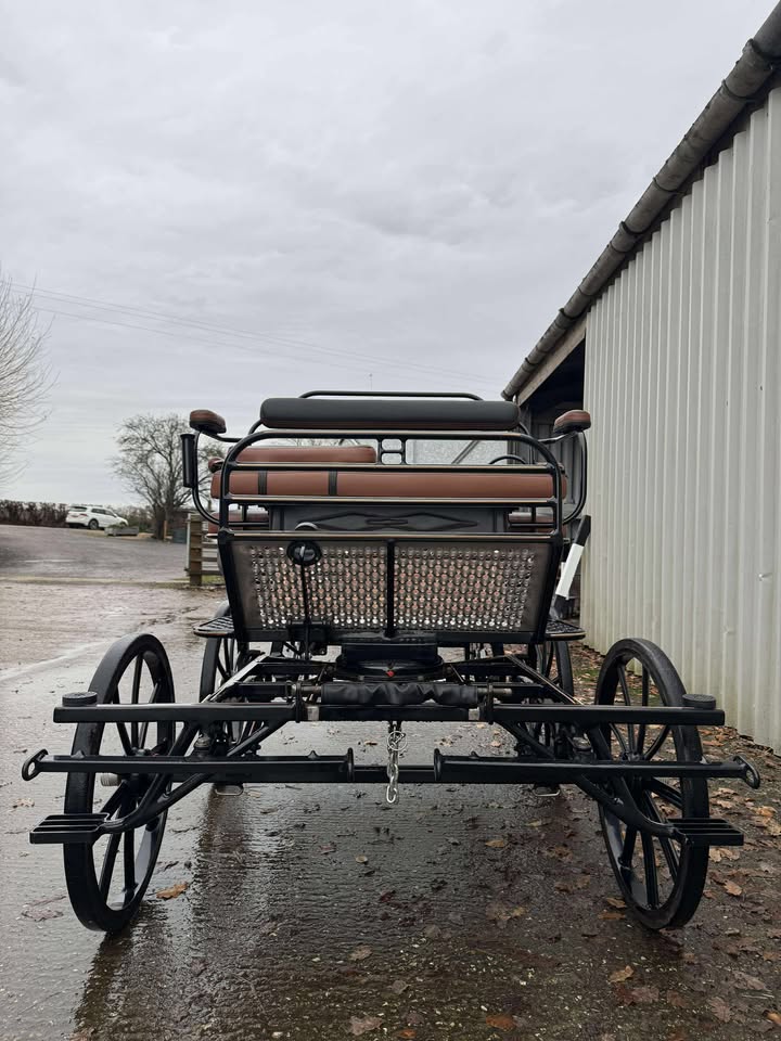 594962679_4227661794046694_3845023407512531964_n HARTLAND PLEASURESPORT COUNTRYMAN £1500 ovno
