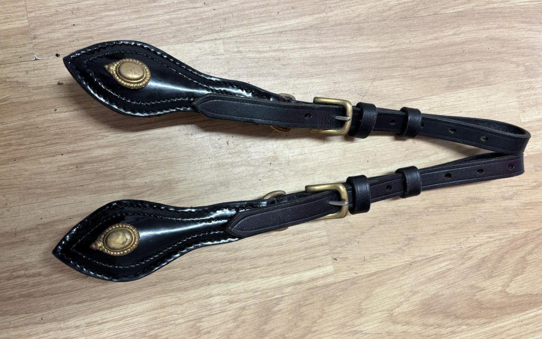 FULL BLACK PATENT TRACE CARRIERS – £8+VAT