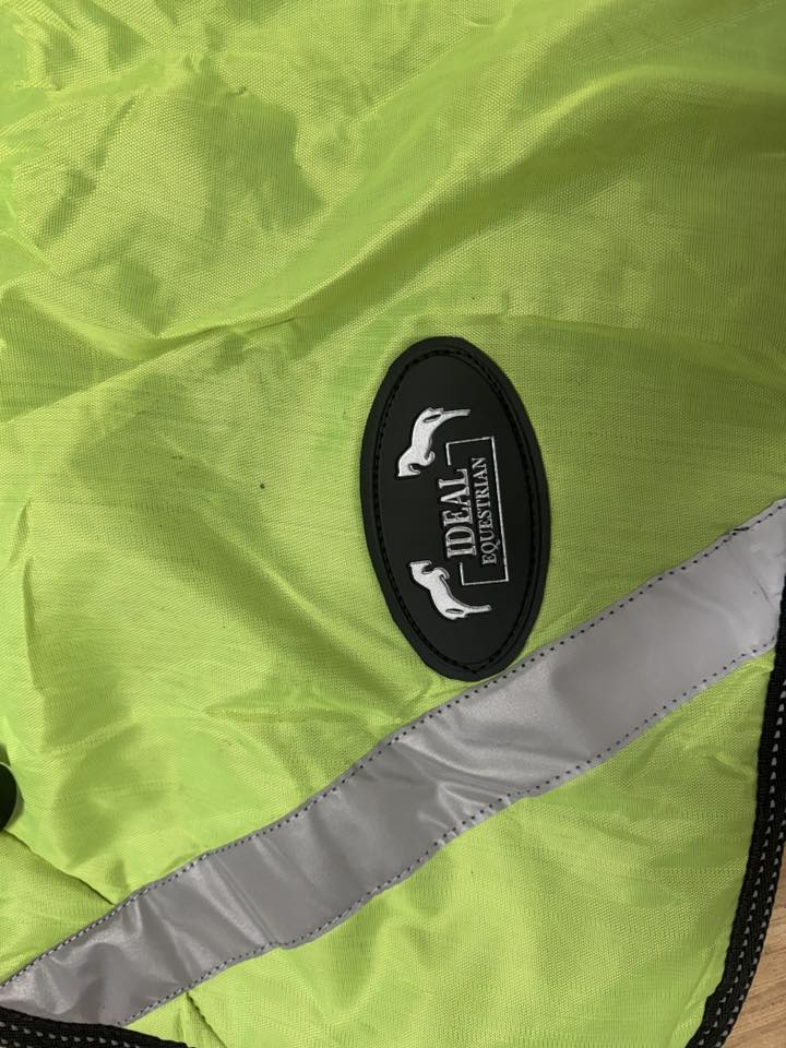 615444789_1525408609312947_106629270191179651_n HI VIZ DRIVING RUG - £30+VAT