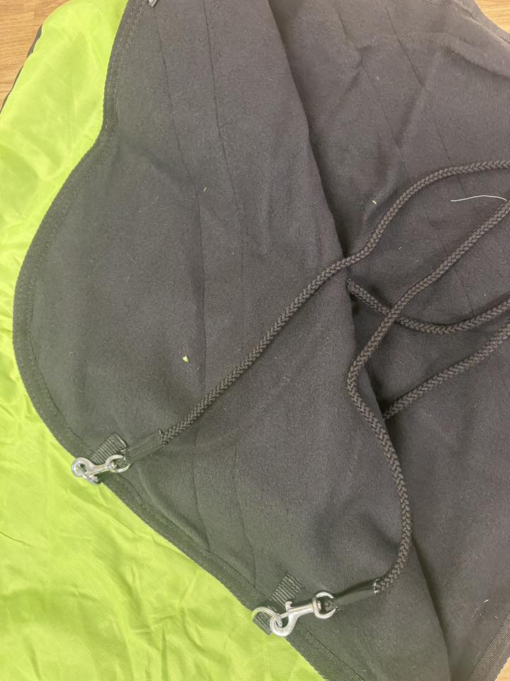 615827658_1525408632646278_4693142160004433047_n HI VIZ DRIVING RUG - £30+VAT