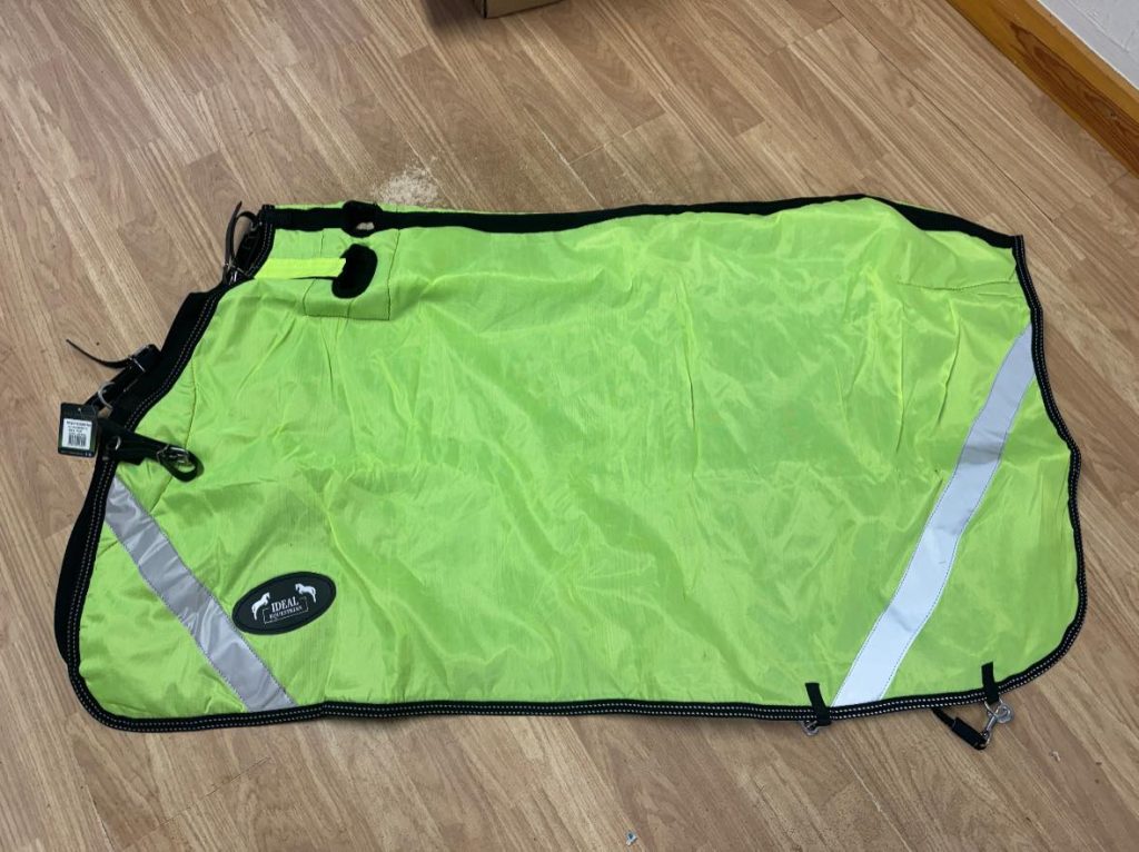 616161091_1525408552646286_7443825882933608767_n-1024x766 HI VIZ DRIVING RUG - £30+VAT