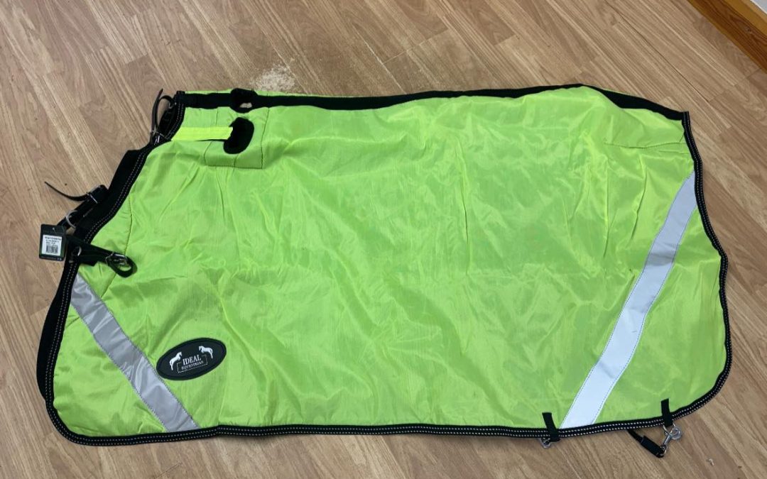 HI VIZ DRIVING RUG – £30+VAT