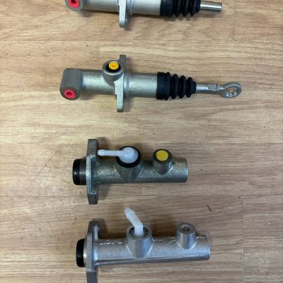 BRAKE MASTER CYLINDERS